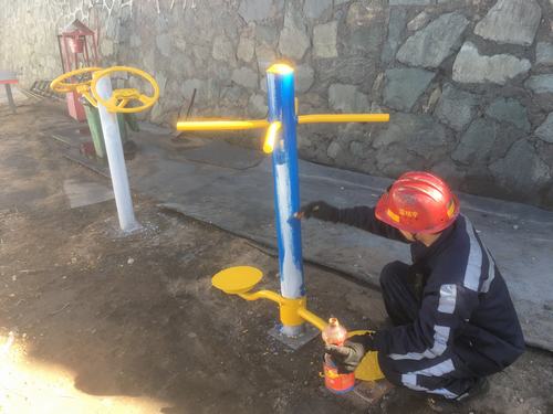 建设洗选煤运营公司柠条塔运营项目部：修旧利废助力全民健身