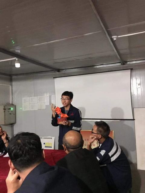 建设洗选煤运营公司小保当运营项目部成功举行年度自救器技术比武大赛