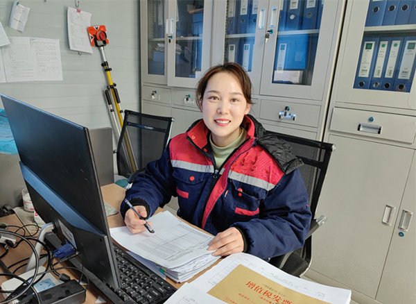 建设矿建三公司：阳春三月，不只有乌梅子酱般的甜甜微笑