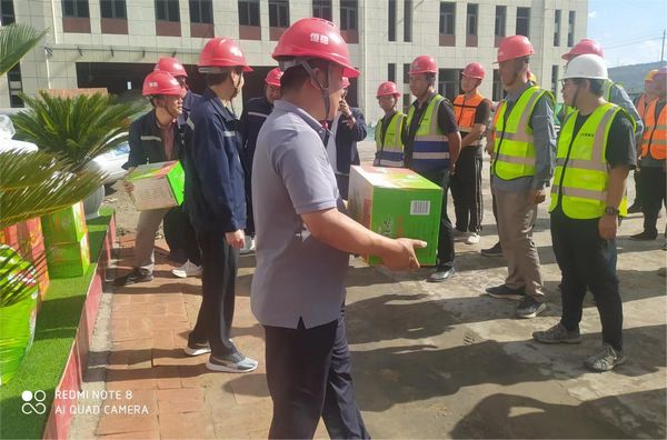 建设天工公司土建四部:高温施工忙 “烤”验有“凉”策