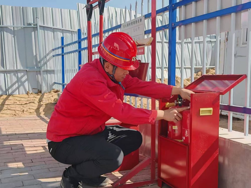 看！建设人的“坚守日志”