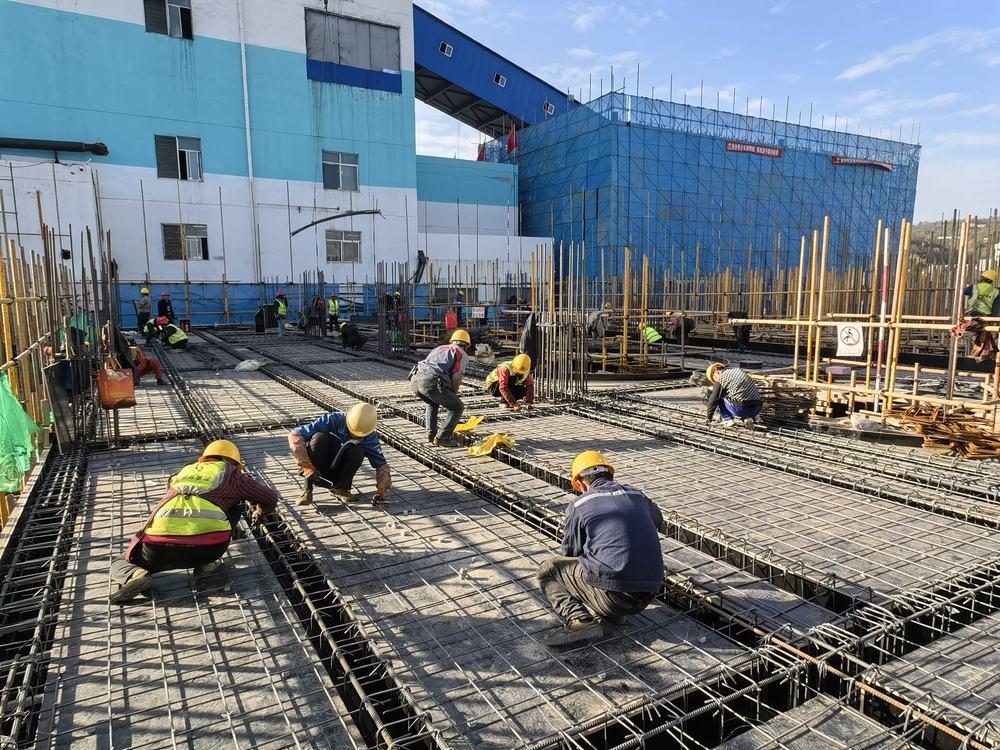 建设渭南分公司第三项目部:抢抓施工黄金期冲刺年底收官战