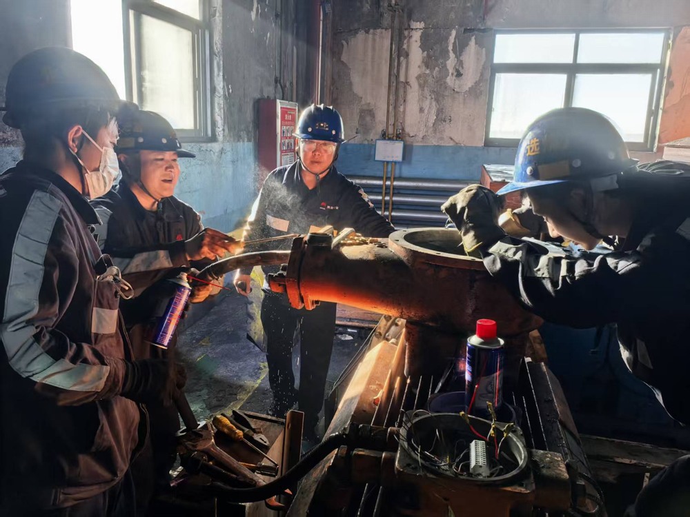 建设洗选煤运营公司:“破击利刃” 把脉冬季运输安全